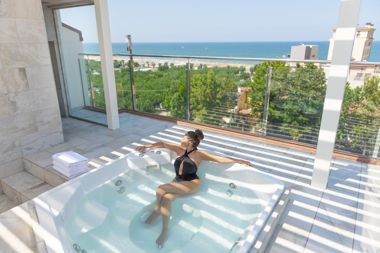 Hotel Atlantic Riviera Mare Misano Adriatico Extérieur photo