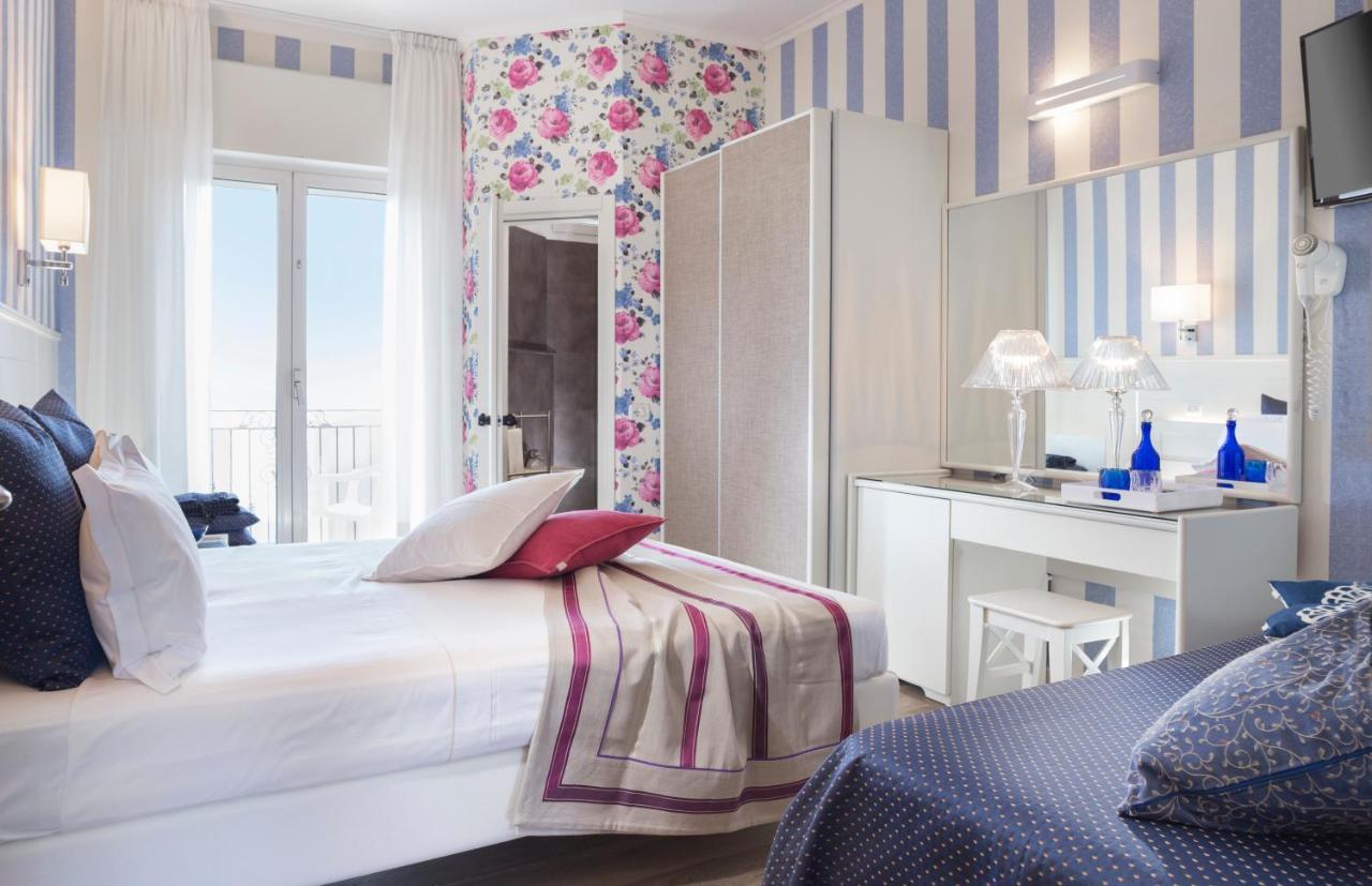 Hotel Atlantic Riviera Mare Misano Adriatico Extérieur photo