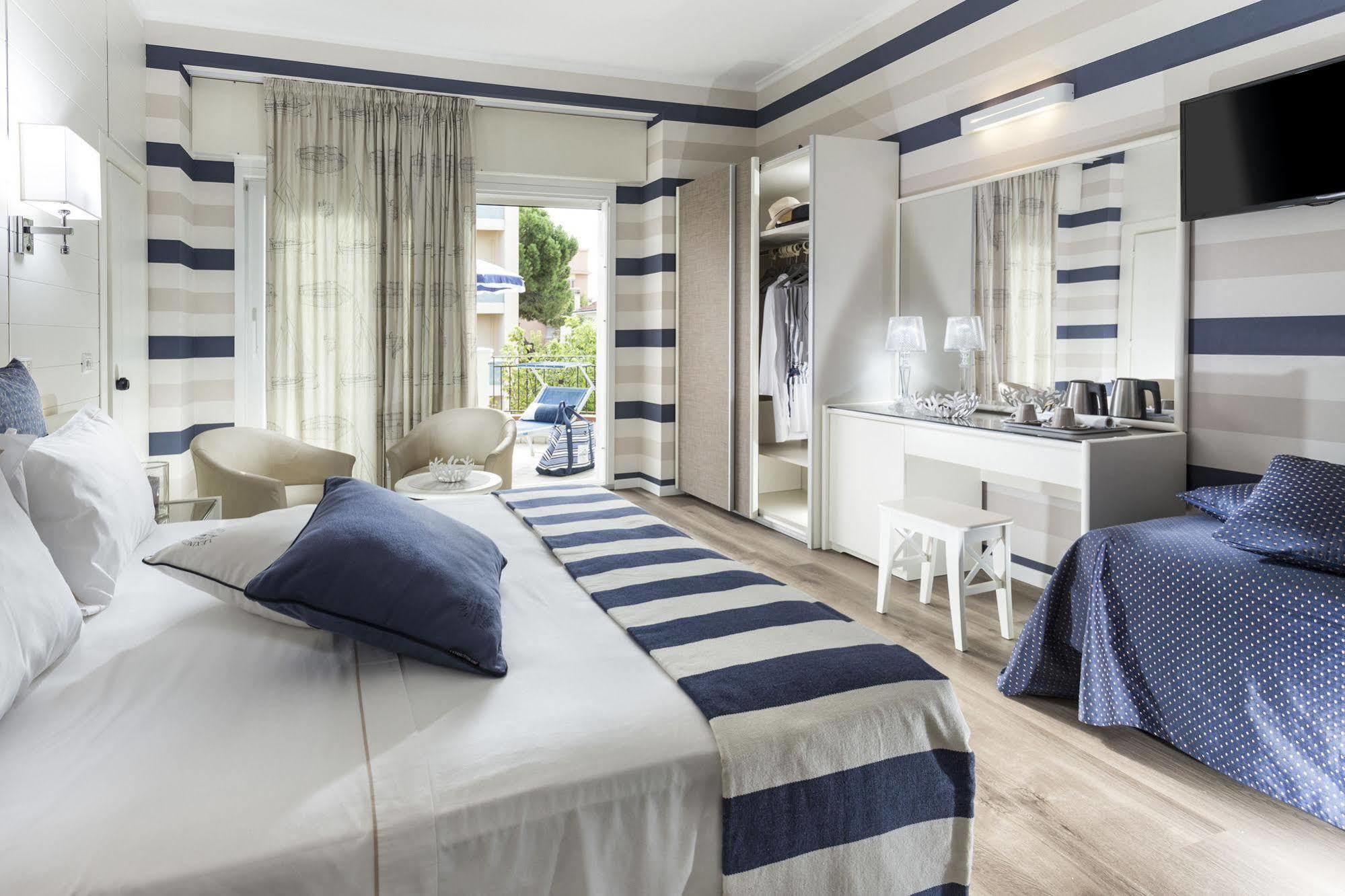 Hotel Atlantic Riviera Mare Misano Adriatico Extérieur photo